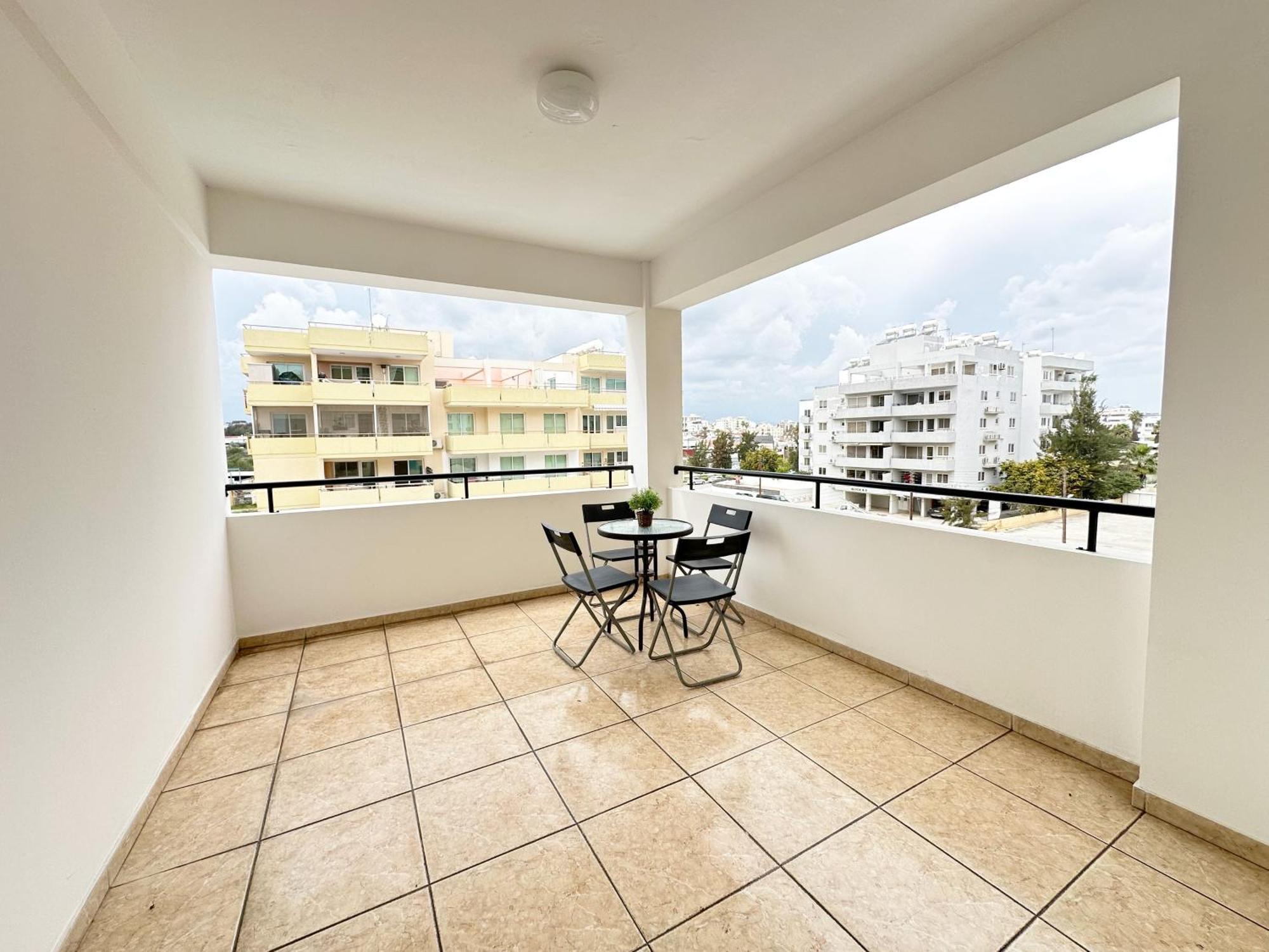 Serenity Sunset - Apartament Larnaca